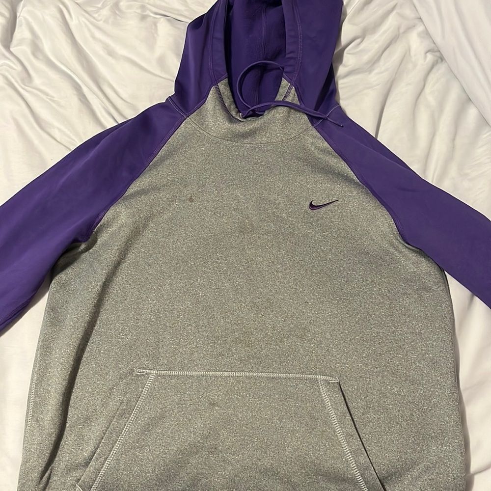 Vintage women’s Nike hoodie